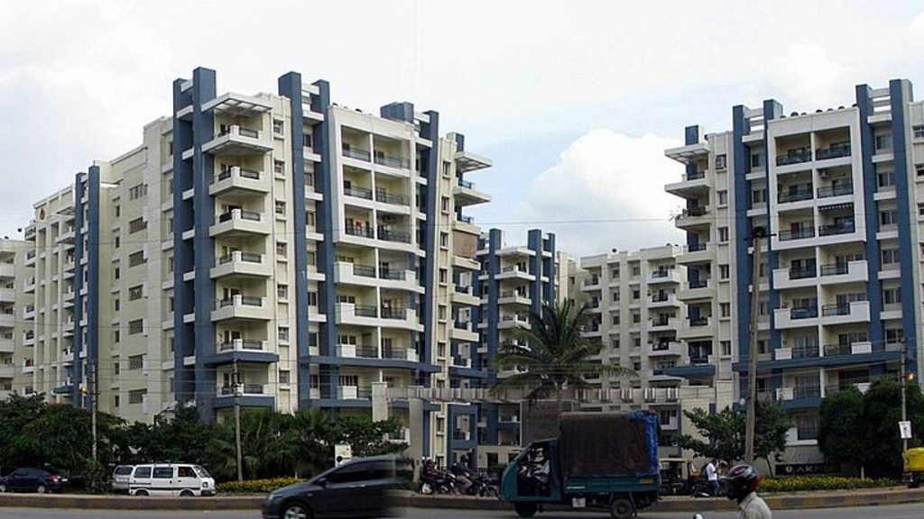'hunger-games'-in-bengaluru-as-home-rents-spike.-spruce-up-your-linkedin,-brokers-are-watching