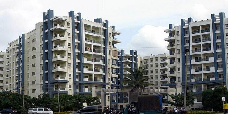 'hunger-games'-in-bengaluru-as-home-rents-spike.-spruce-up-your-linkedin,-brokers-are-watching