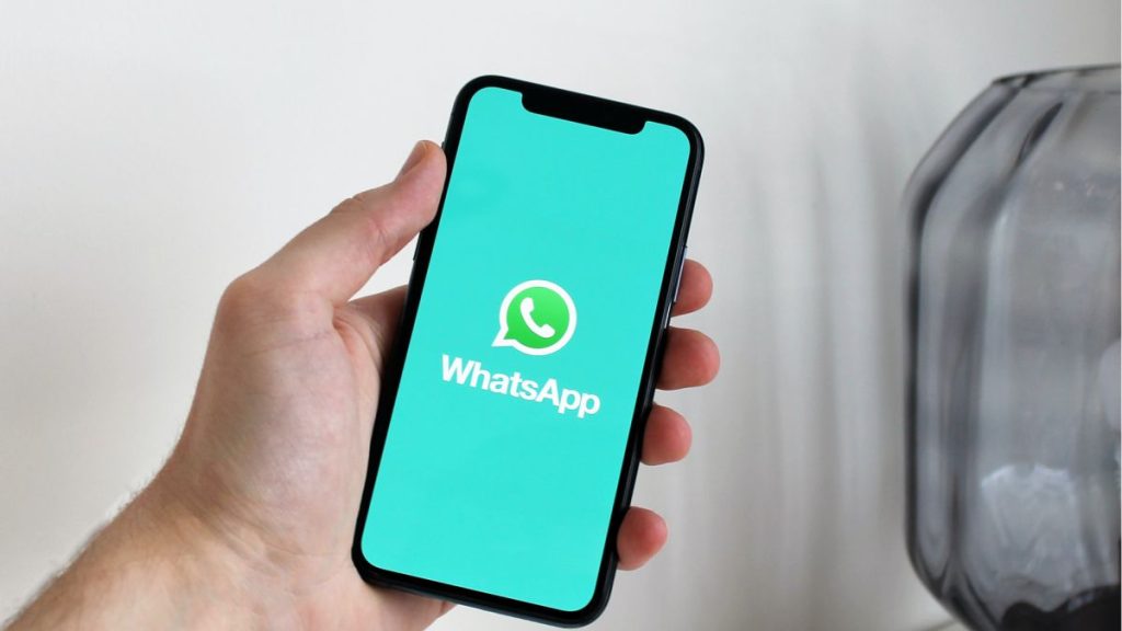 whatsapp-messages-could-soon-disappear-as-soon-as-they're-read-–-techradar