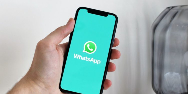 whatsapp-messages-could-soon-disappear-as-soon-as-they're-read-–-techradar