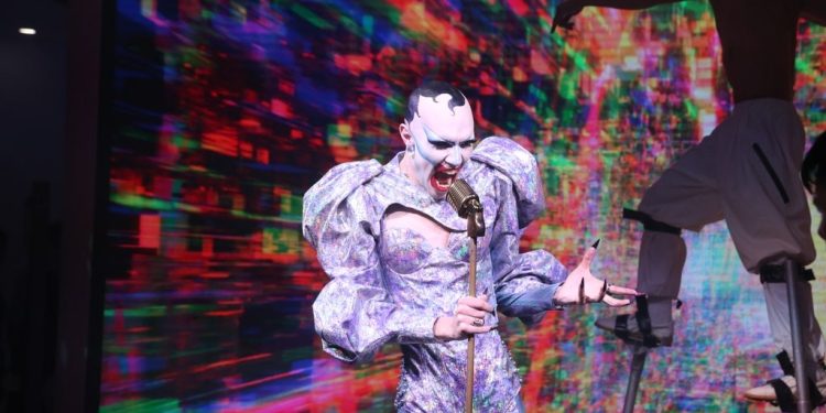 watch:-kiwi-drag-queen-taipei-popcorn-in-taiwan-–-asia-media-centre