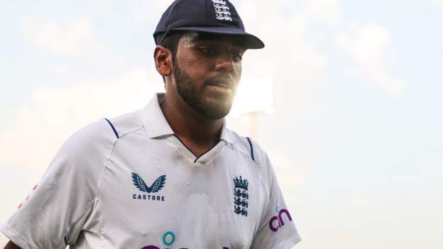 pakistan-v-england:-rehan-ahmed's-promising-debut-in-karachi-–-bbc-sport