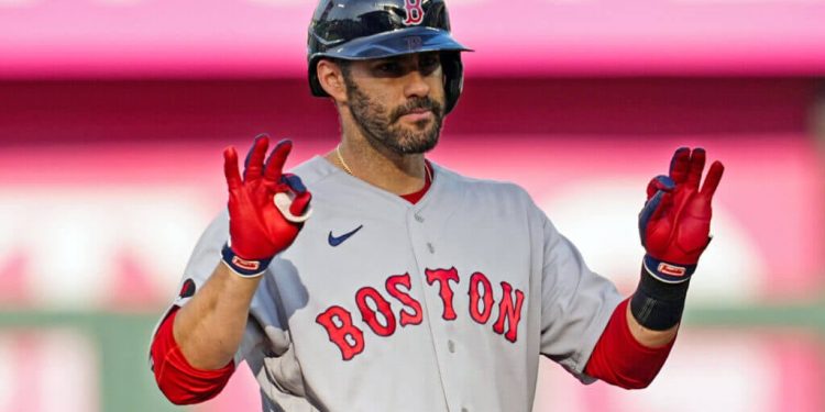 sources:-dodgers-add-jd.-martinez,-bolstering-lineup-and-clubhouse-with-veteran-presence