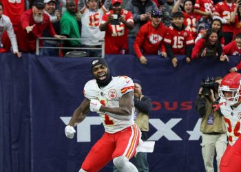best-twitter-reactions-from-chiefs'-week-15-victory-over-the-texans