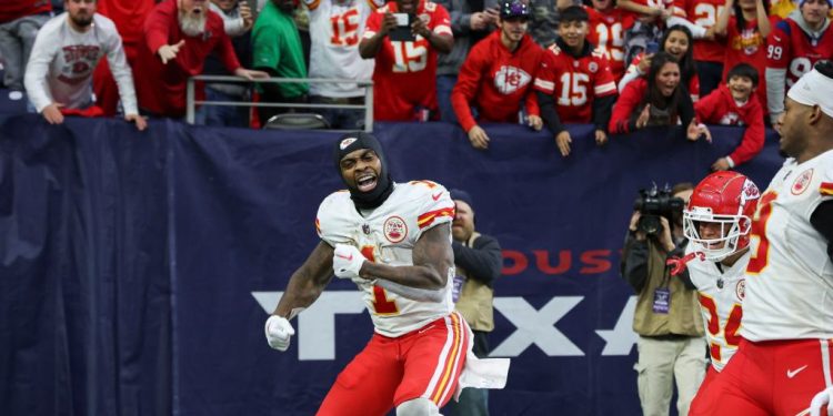 best-twitter-reactions-from-chiefs'-week-15-victory-over-the-texans