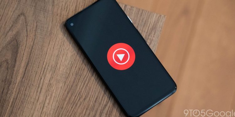 youtube-music-tests-live-lyrics-with-newer-casting-ui