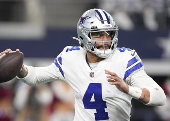 dak-prescott-touted-by-cowboys-twitter-for-'carrying'-team-in-win-vs.-eagles