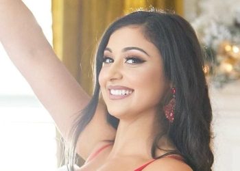 santino-marella's-daughter-arianna-grace-rocks-santa-claus-inspired-lingerie-for-…