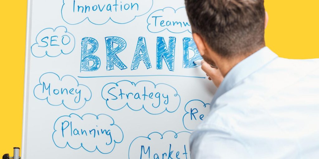 how-to-build-a-successful-personal-brand-on-linkedin-–-makeuseof