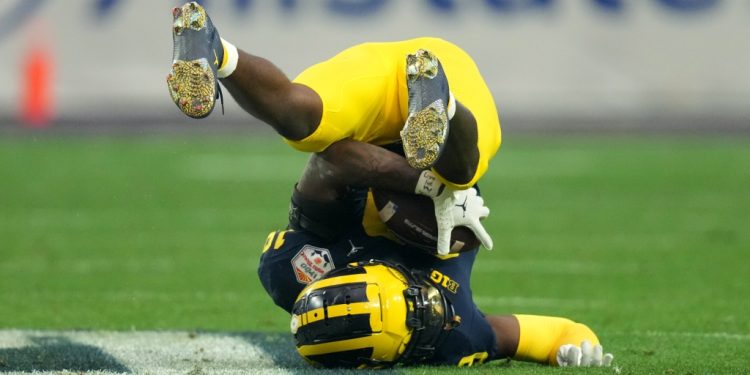 twitter-reacts-to-michigan-blundering-the-first-half-of-the-vrbo-fiesta-bowl-–-buckeyes-wire