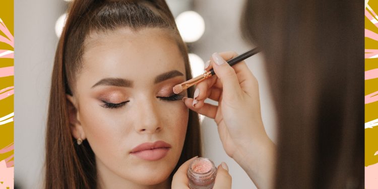 9-inspirational-makeup-artists-to-follow-on-instagram-–-hellogiggles