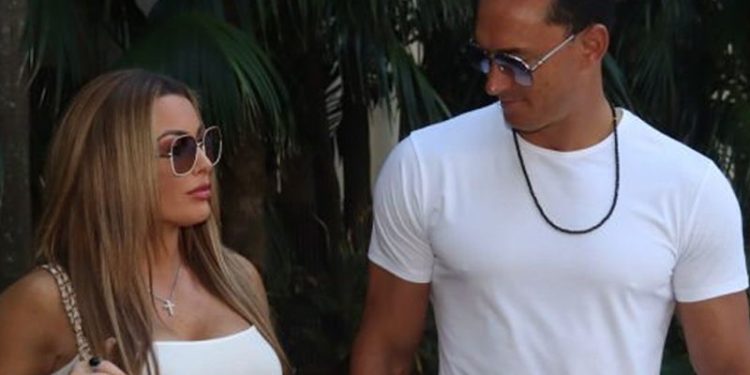 mandy-rose-&-tino-sabbatelli-flex-rolls-royce-purchase-–-ringside-news