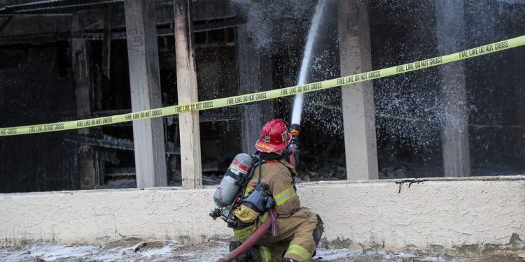 palm-springs:-fire-at-abandoned-bel-air-greens-golf-course-clubhouse-–-the-desert-sun