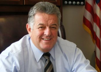 cape-cod-comes-out-in-force-for-sendoff-for-sheriff-james-m-cummings-–-capecod.com