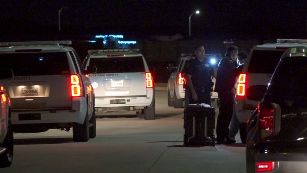fbcso:-19-year-old-crashes-car-after-being-shot-during-meetup-near-fulshear-–-khou