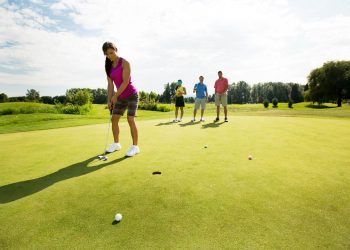 golf-clubs-warned:-offer-more-than-just-18-holes-or-lose-players