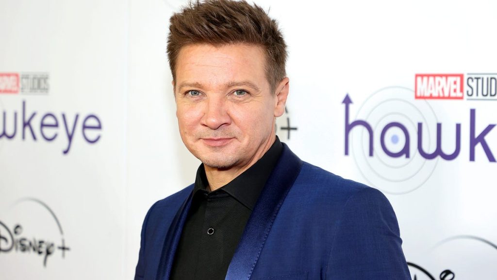jeremy-renner-shares-clip-of-'spa-day'-from-hospital-bed-after-snow-vehicle-accident