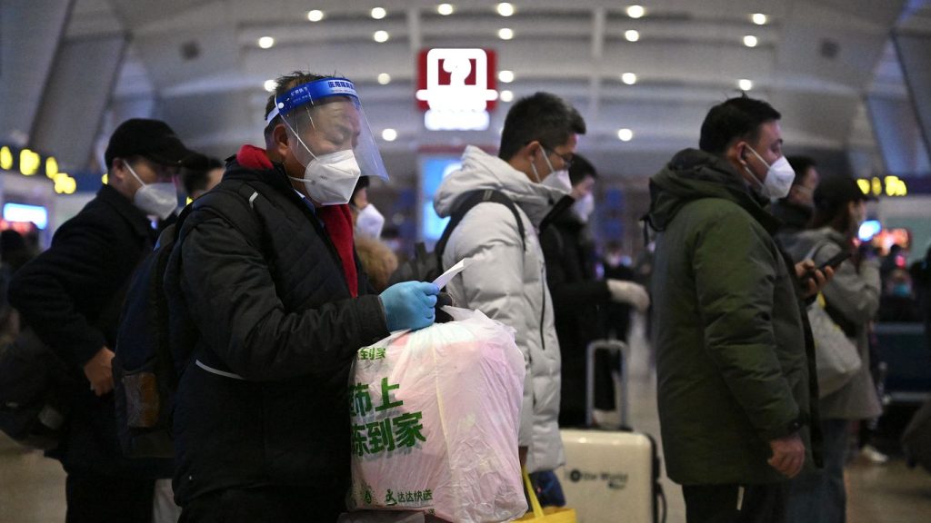 china-suspends-social-media-accounts-criticizing-covid-policies-–-axios