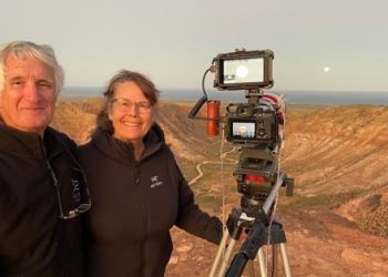 david-parer-and-liz-parer-cook:-the-husband-and-wife-wildlife-documentary-making-team