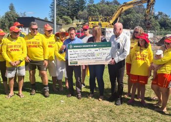 state-government-hands-over-more-than-$200000-for-the-forster-surf-life-saving-clubhouse-project