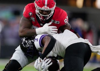 'damn-tcu'-|-fans-react-to-tcu-georgia-blowout-in-1st-half-of-national-championship