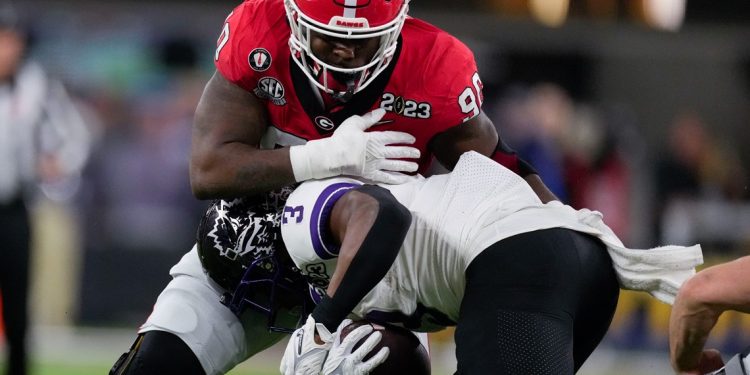 'damn-tcu'-|-fans-react-to-tcu-georgia-blowout-in-1st-half-of-national-championship