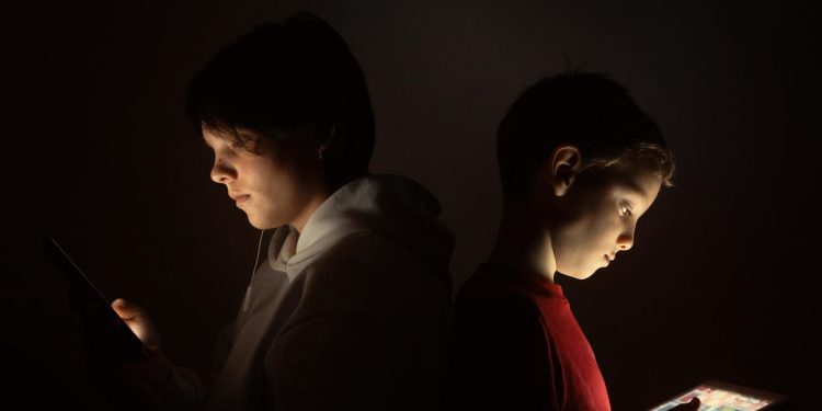 facebook,-youtube,-tiktok-among-tech-giants-sued-by-seattle-schools-for-allegedly-…-–-cbs-news