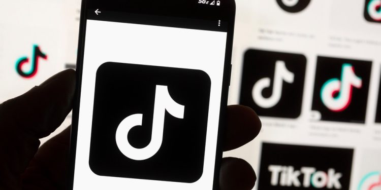 seattle-students-label-sps-lawsuit-against-tiktok,-snapchat-a-'pr-stunt'-–-komo-news