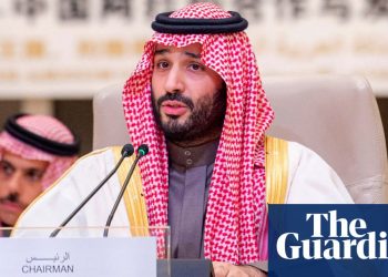saudi-arabian-academic-on-death-row-for-using-twitter-and-whatsapp-–-the-guardian