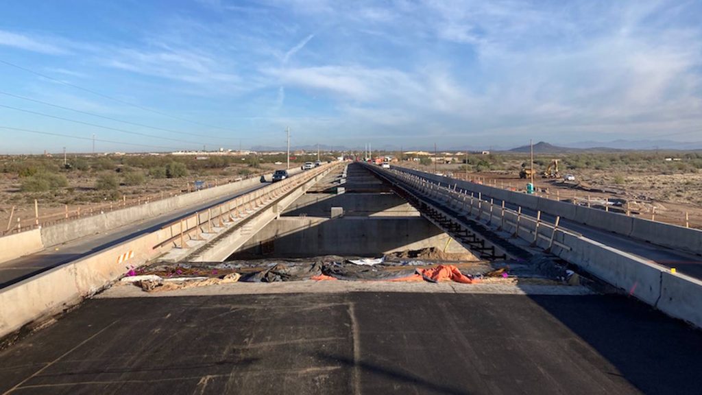 as-new-bridge-comes-together-over-gila-river,-traffic-delays-expected-–-ktar-news