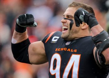 'oh-my!'-twitter-reacts-to-unbelievable-bengals-touchdown-–-nesn