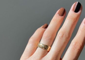 brown-nail-designs-are-all-over-instagram—18-we're-labeling-“need-to-try”