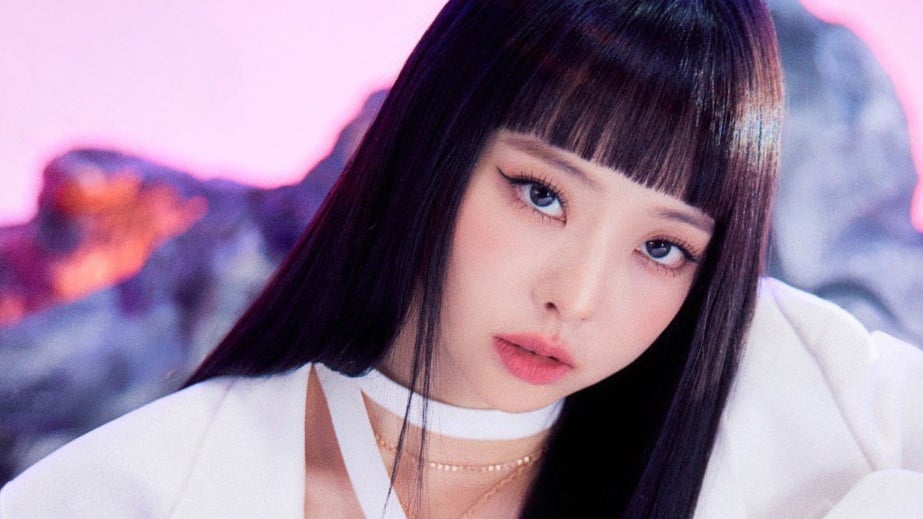 loona's-vivi-opens-her-personal-instagram-account-–-allkpop