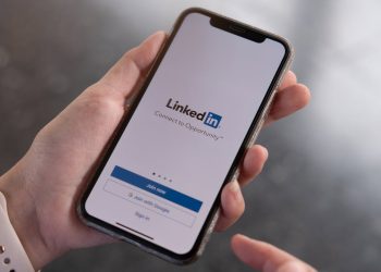 how-to-add-or-remove-open-to-work-on-linkedin?-–-candid.technology