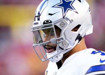 cowboys'-dak-prescott-ripped-by-twitter-for-not-being-'the-guy'-in-loss-vs.-49ers