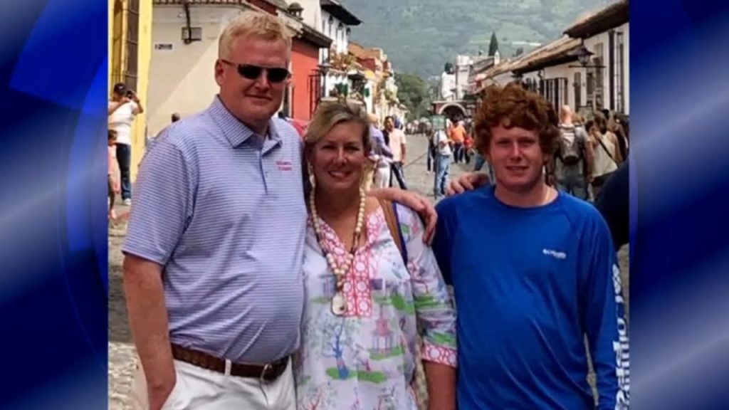 alex-murdaugh's-son-reportedly-sent-a-snapchat-video-to-his-friends-just-hours-before-his-murder