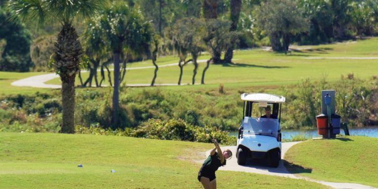 indian-river-county-aims-to-revitalize-sandridge-golf-club-with-new-clubhouse,-restaurant