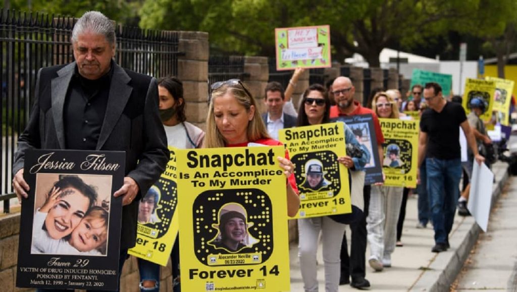 snapchat-may-have-a-connection-with-fentanyl-related-deaths-in-us:-source