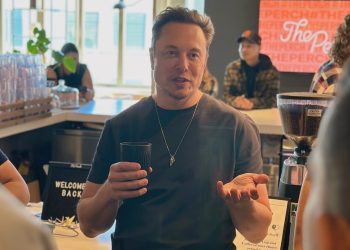 elon-musk-uses-question-about-tesla's-favorability-to-plug-twitter's-value-–-teslarati