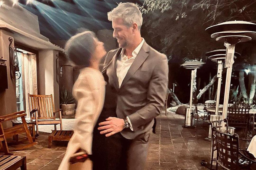 ant-anstead-dances-with-girlfriend-renee-zellweger-in-rare-instagram-photo-–-people
