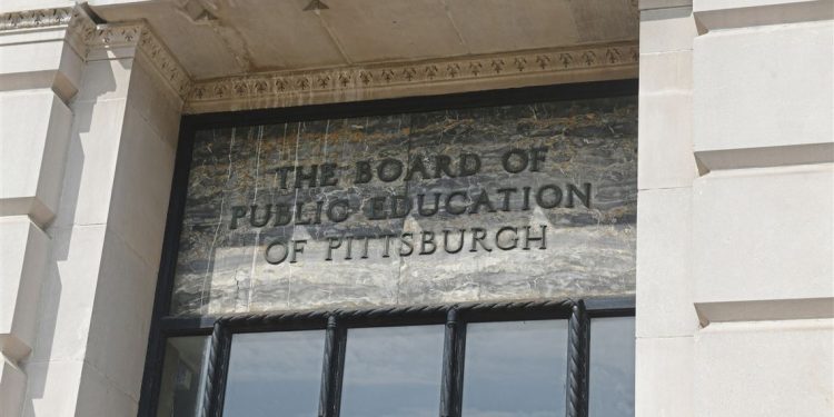 pittsburgh-public-schools-plans-to-sue-social-media-companies-over-students'-mental-health