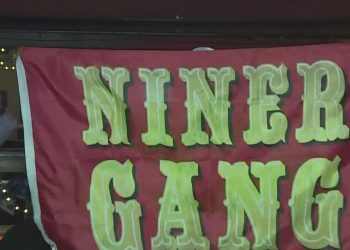 niners-fans-piled-into-clubhouse-56-to-support-their-favorite-team-during-the-nfc-championship