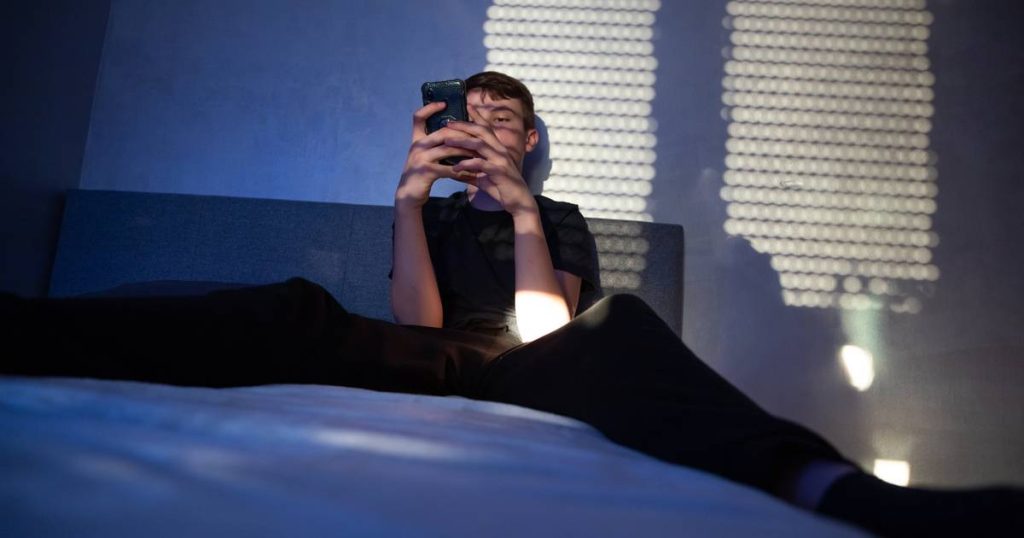 'my-12-year-old-son-told-me-people-were-threatening-him-on-snapchat-and-calling-him-a-…