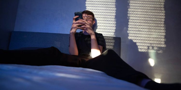 'my-12-year-old-son-told-me-people-were-threatening-him-on-snapchat-and-calling-him-a-…