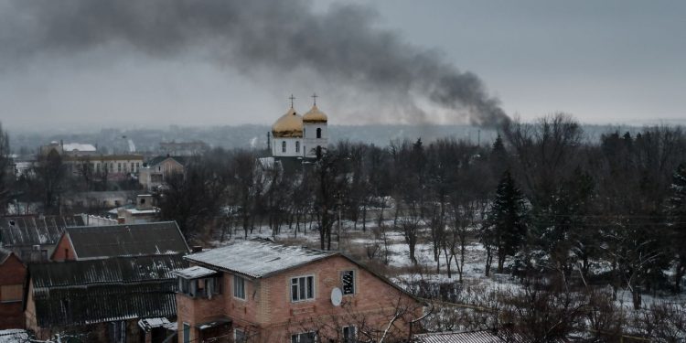 former-marine-killed-in-ukraine-while-giving-aid-to-wounded-–-axios