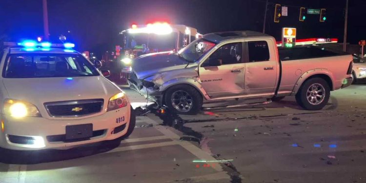 savannah-police-officers-respond-to-3-vehicle-hit-and-run-crash-–-wjcl