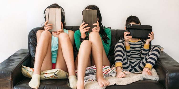 tiktok-is-crushing-youtube-in-annual-study-of-kids'-and-teens'-app-usage-|-techcrunch