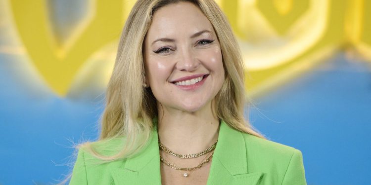 kate-hudson-wore-a-gingham-pajama-set-in-an-instagram-reel-–-people