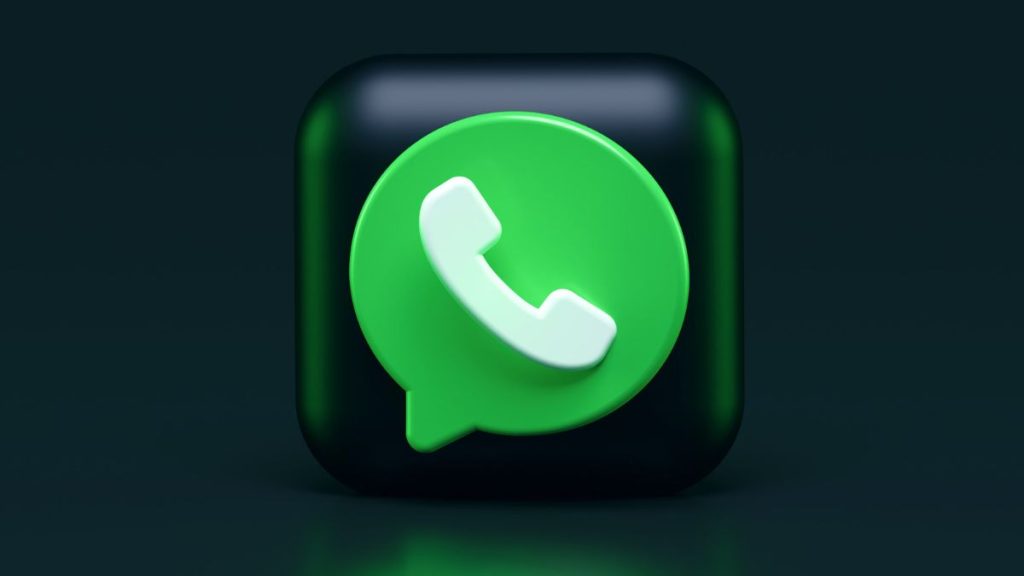 whatsapp-to-soon-allow-users-to-schedule-calls,-transcribe-voice-messages:-report