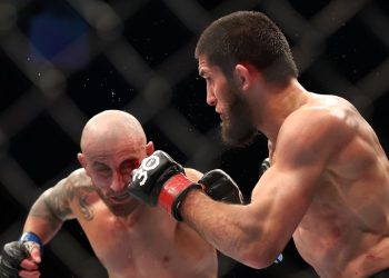 'peak-mma'-–-twitter-reacts-to-volkanovski-vs-makhachev-at-ufc-284-–-mmamania.com